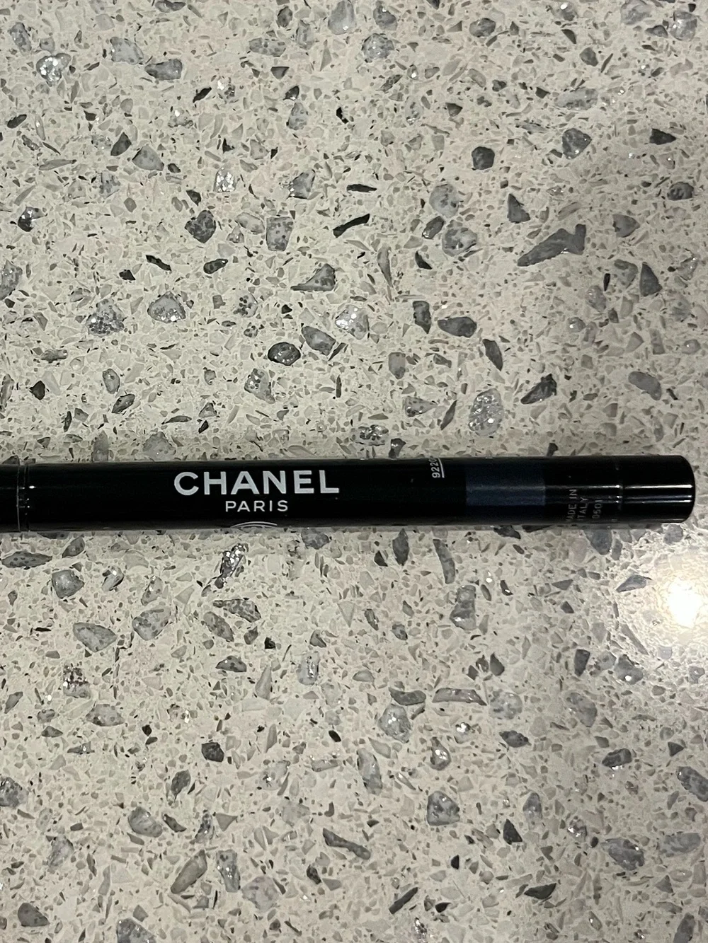 EUC CHANEL Eyeliner - Picture 2 of 8